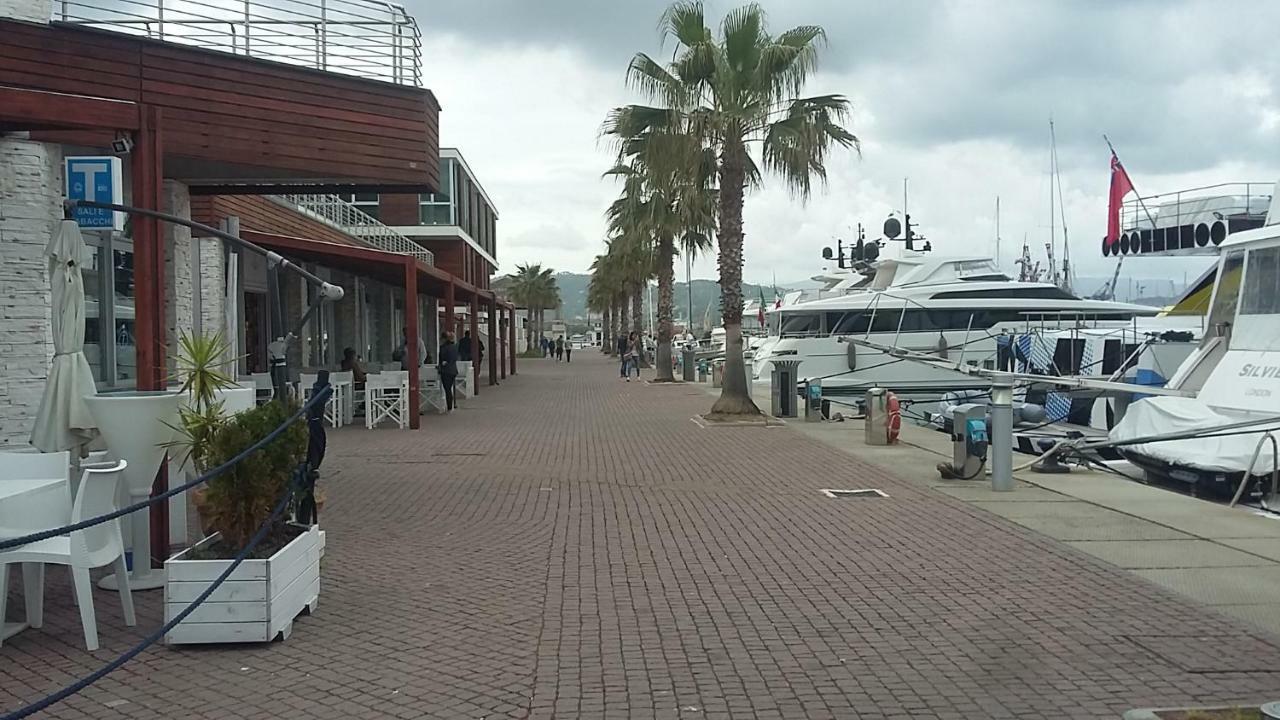 Апартаменти Il Golfo E I Limoni Ла-Спеція Екстер'єр фото